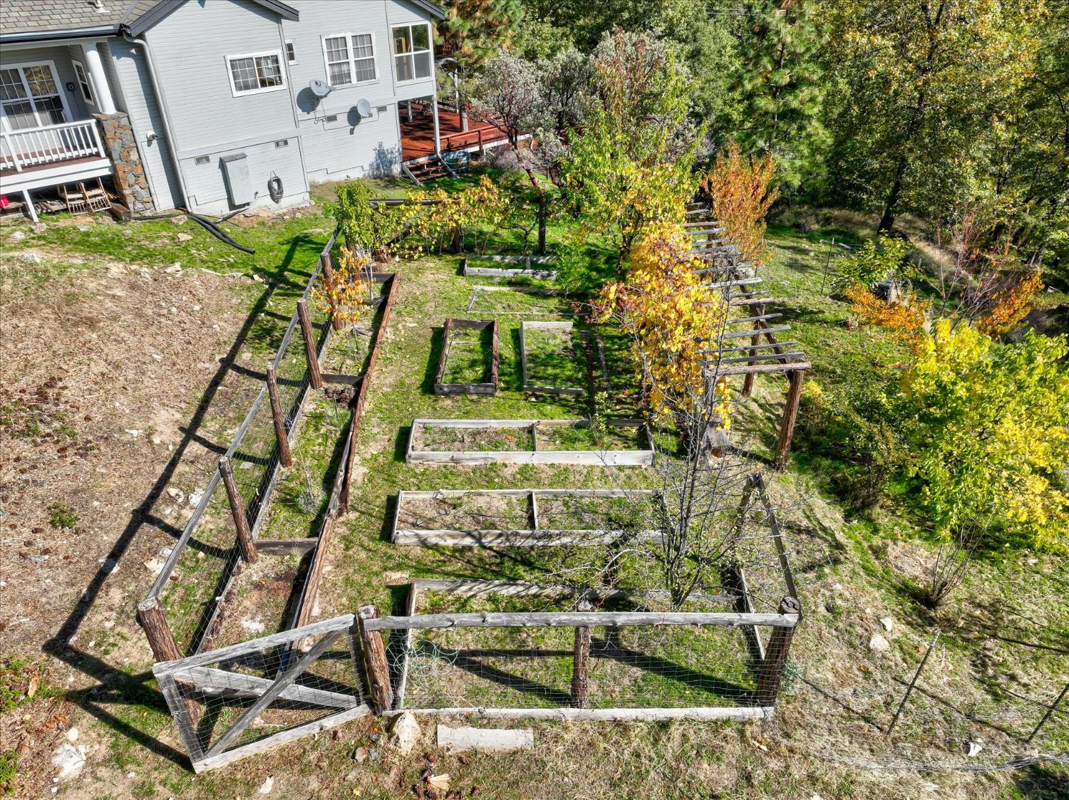 59484 Cascadel Rd, North Fork, CA 93643