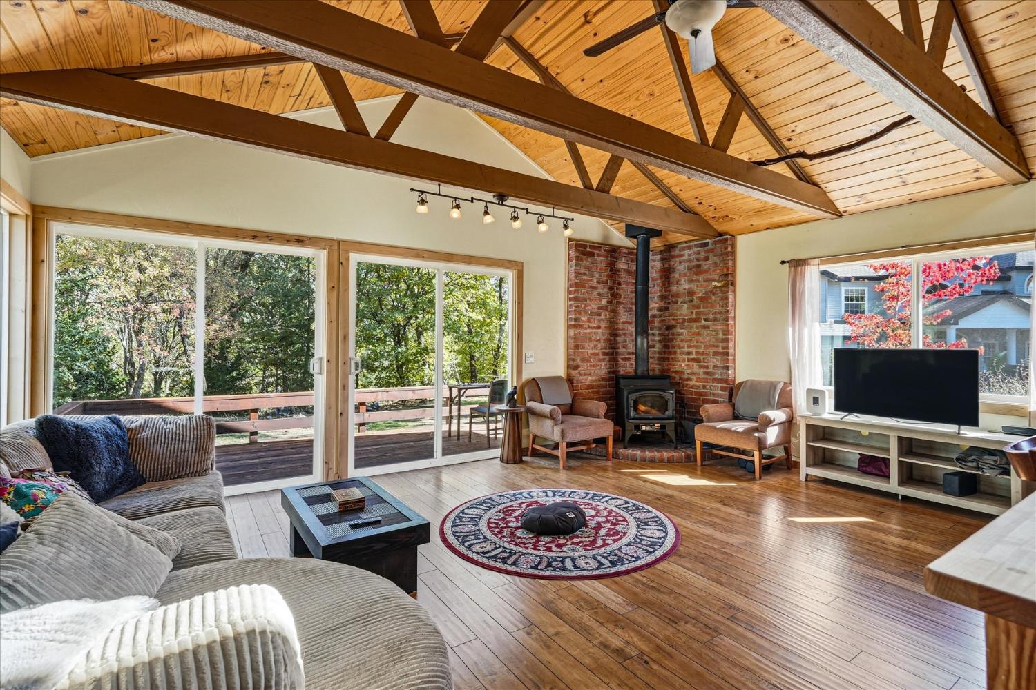 59484 Cascadel Rd, North Fork, CA 93643