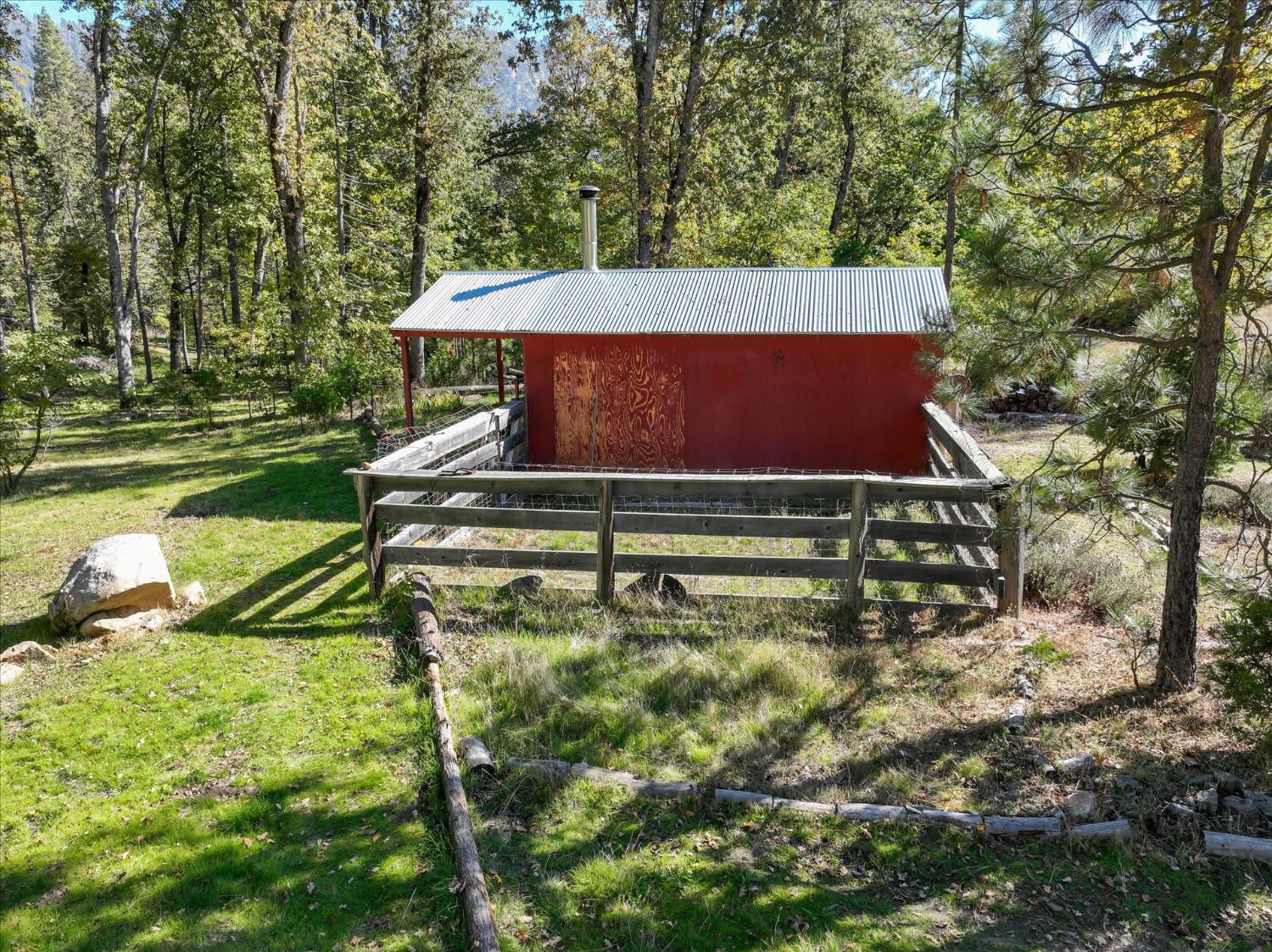 59484 Cascadel Rd, North Fork, CA 93643