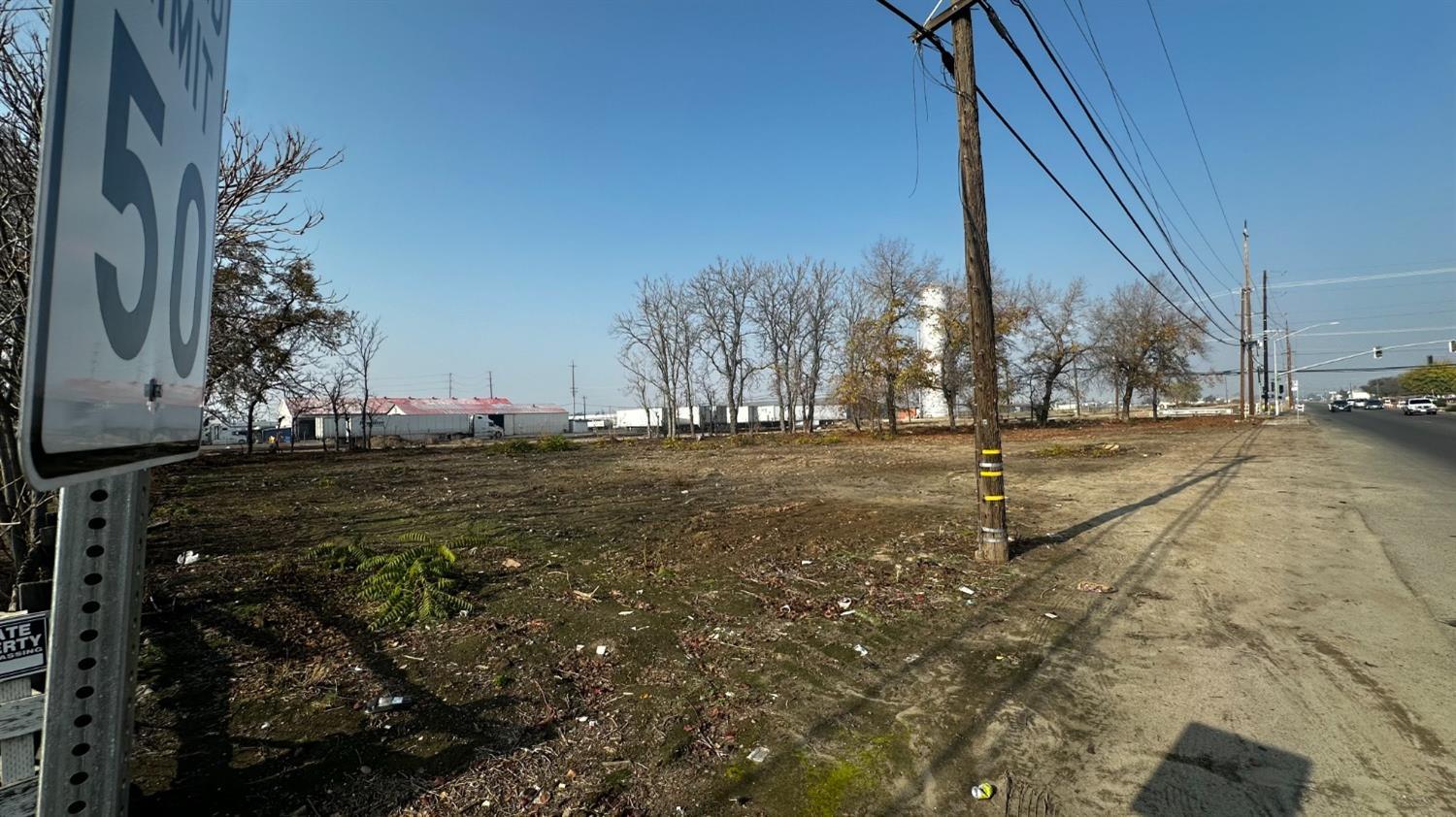 3035 S Chestnut Ave, Fresno, CA 93725