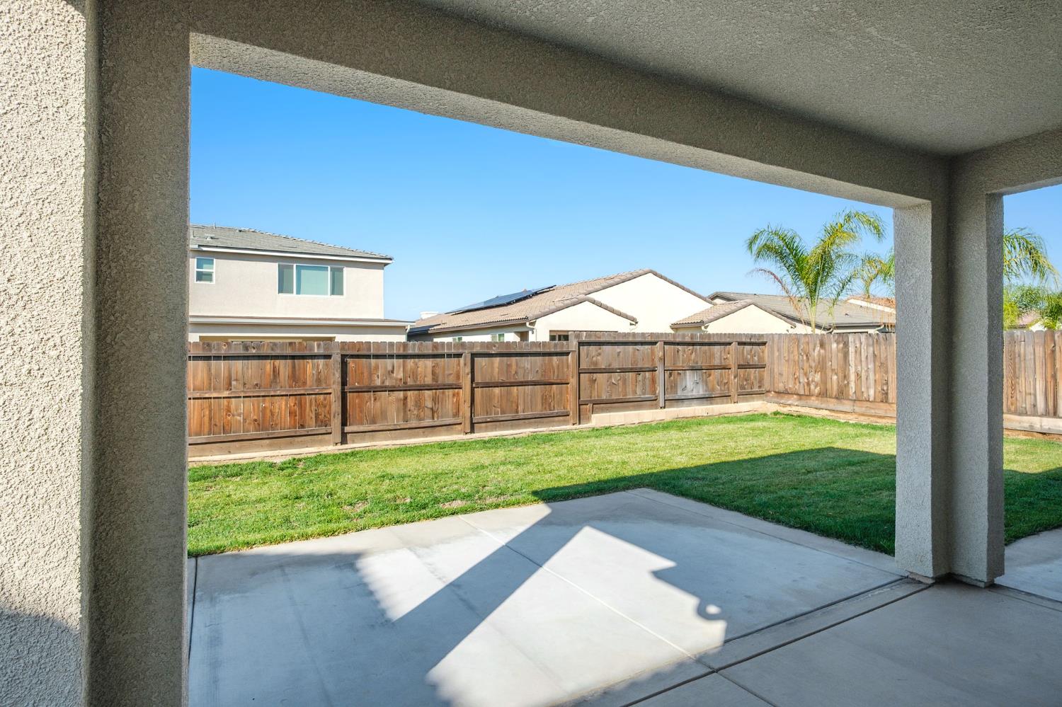 502 Traverse Dr S, Madera, CA 93636
