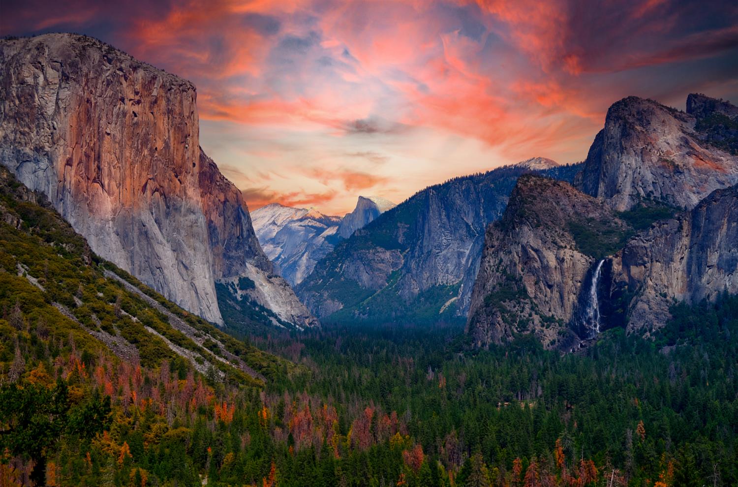 7232 Yosemite Park Way, Yosemite West, CA 95389