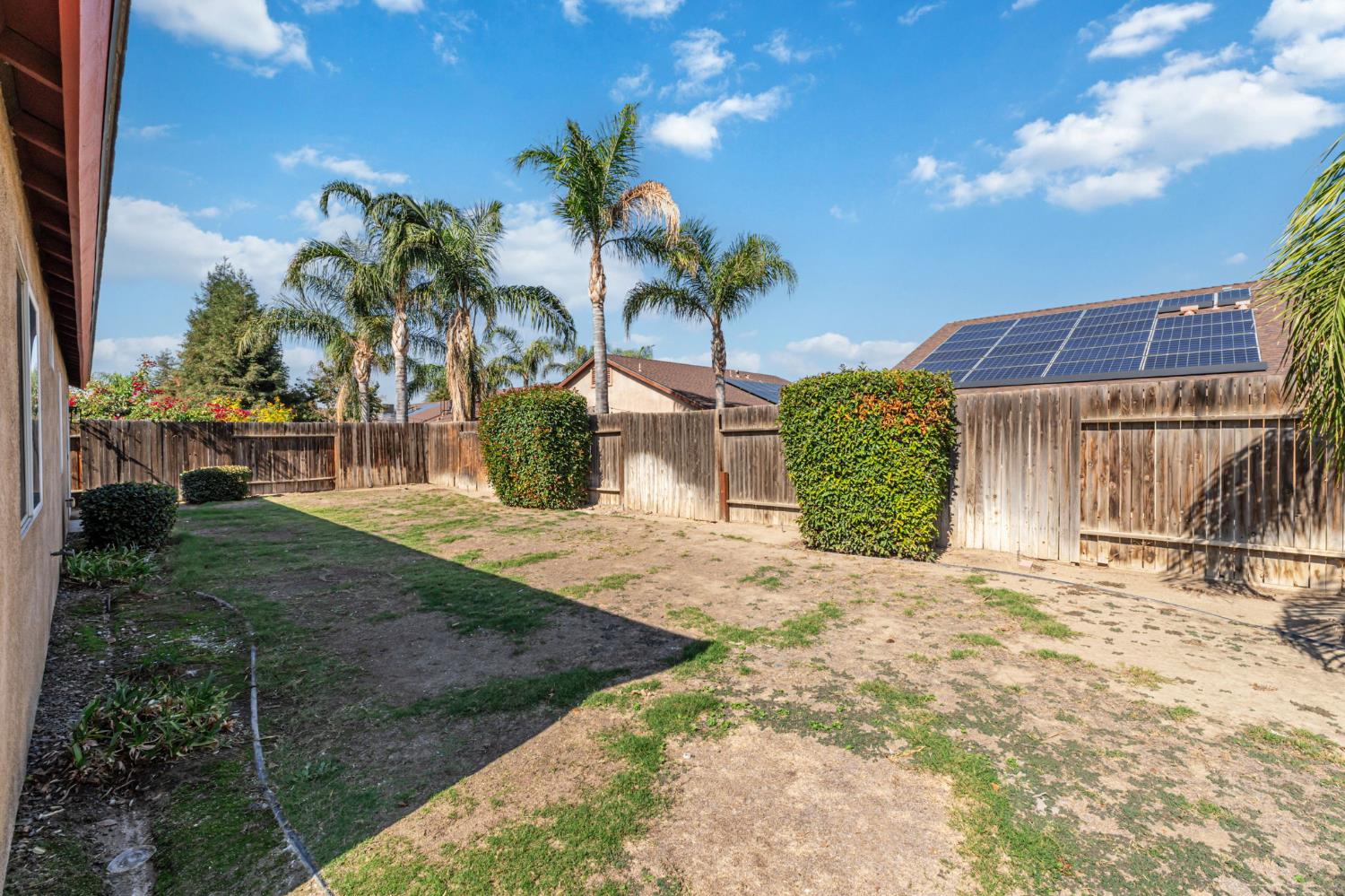 2304 September Dr, Bakersfield, CA 93313