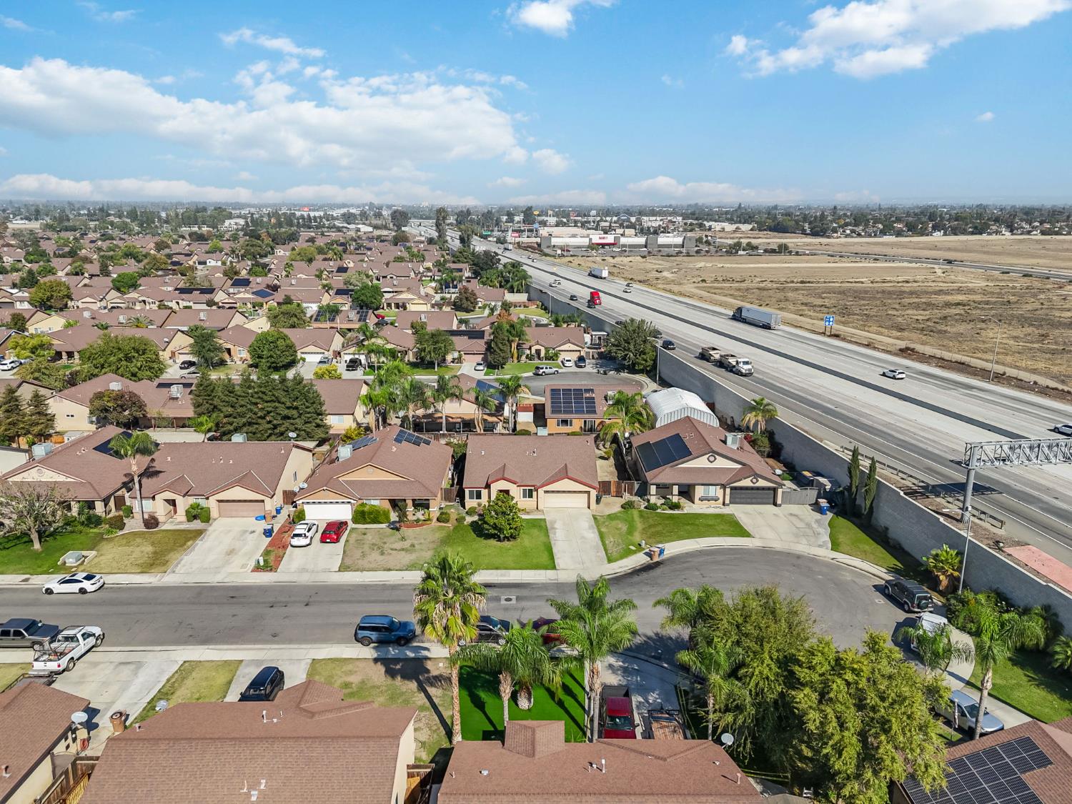 2304 September Dr, Bakersfield, CA 93313