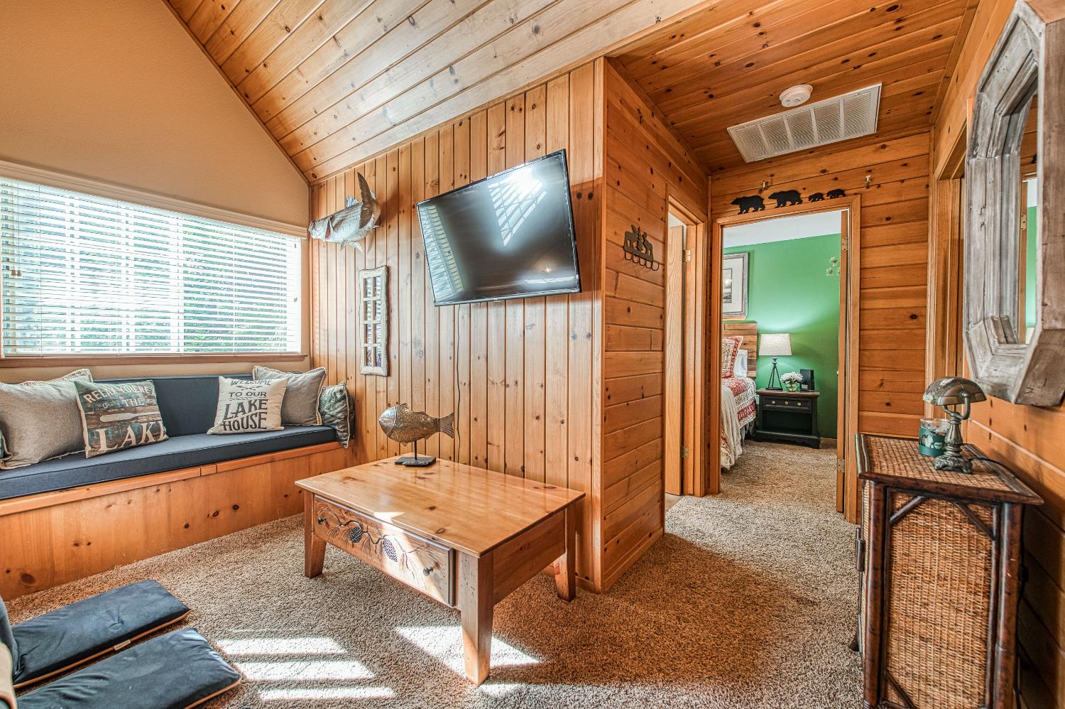 42555 Rock Ledge, Shaver Lake, CA 93664