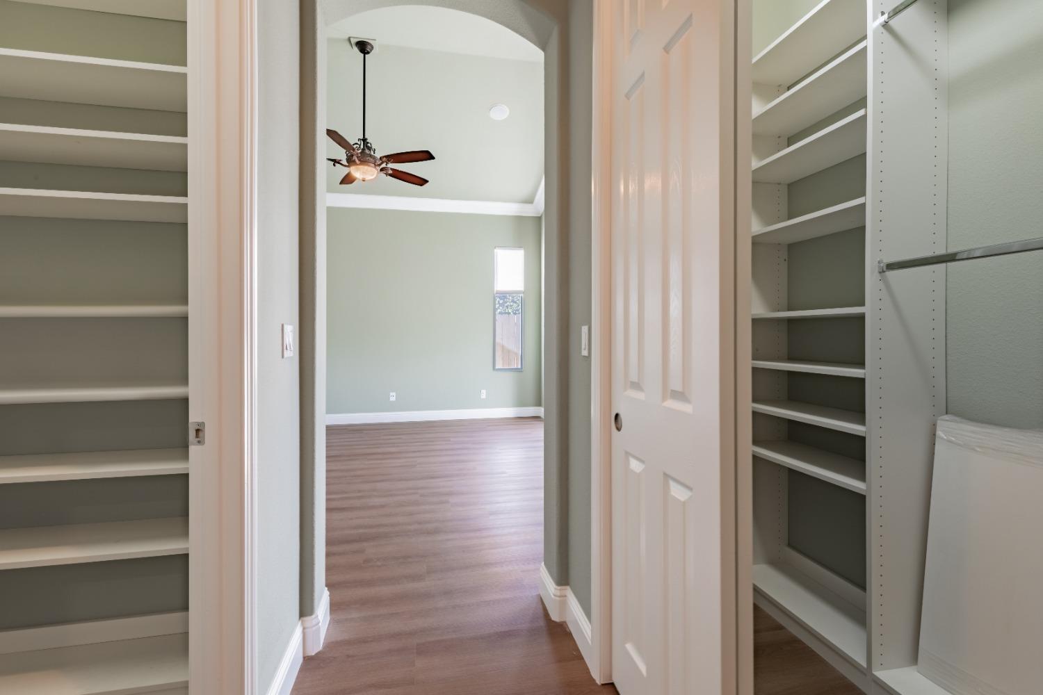 11 W Serena Ave, Clovis, CA 93619