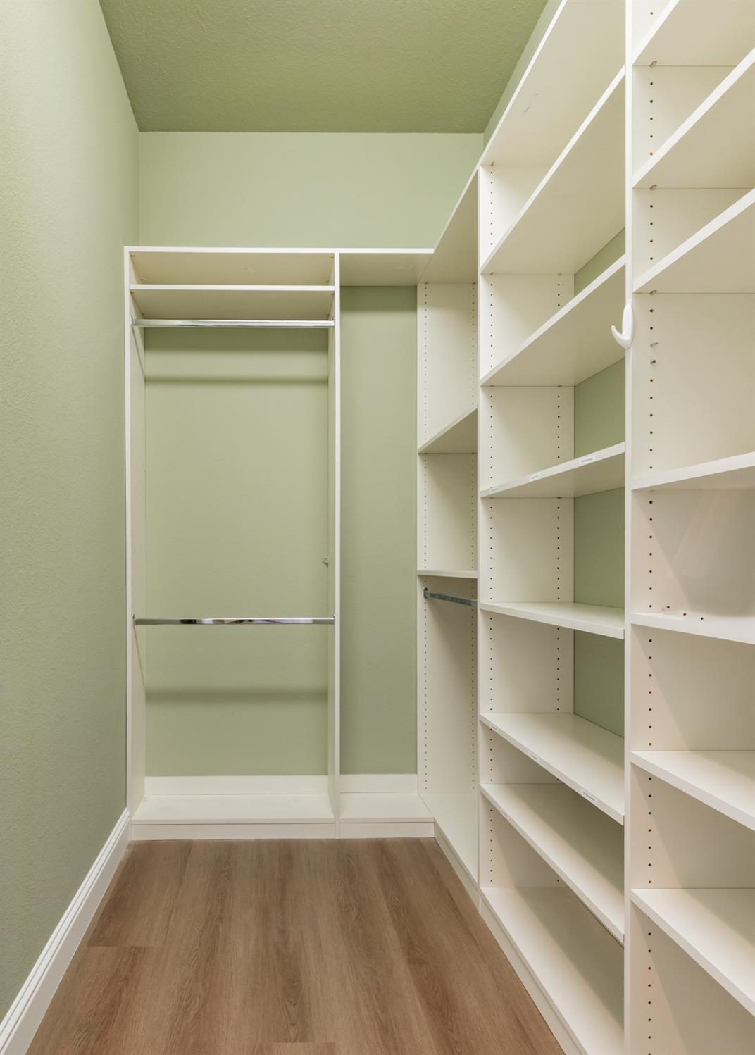 11 W Serena Ave, Clovis, CA 93619