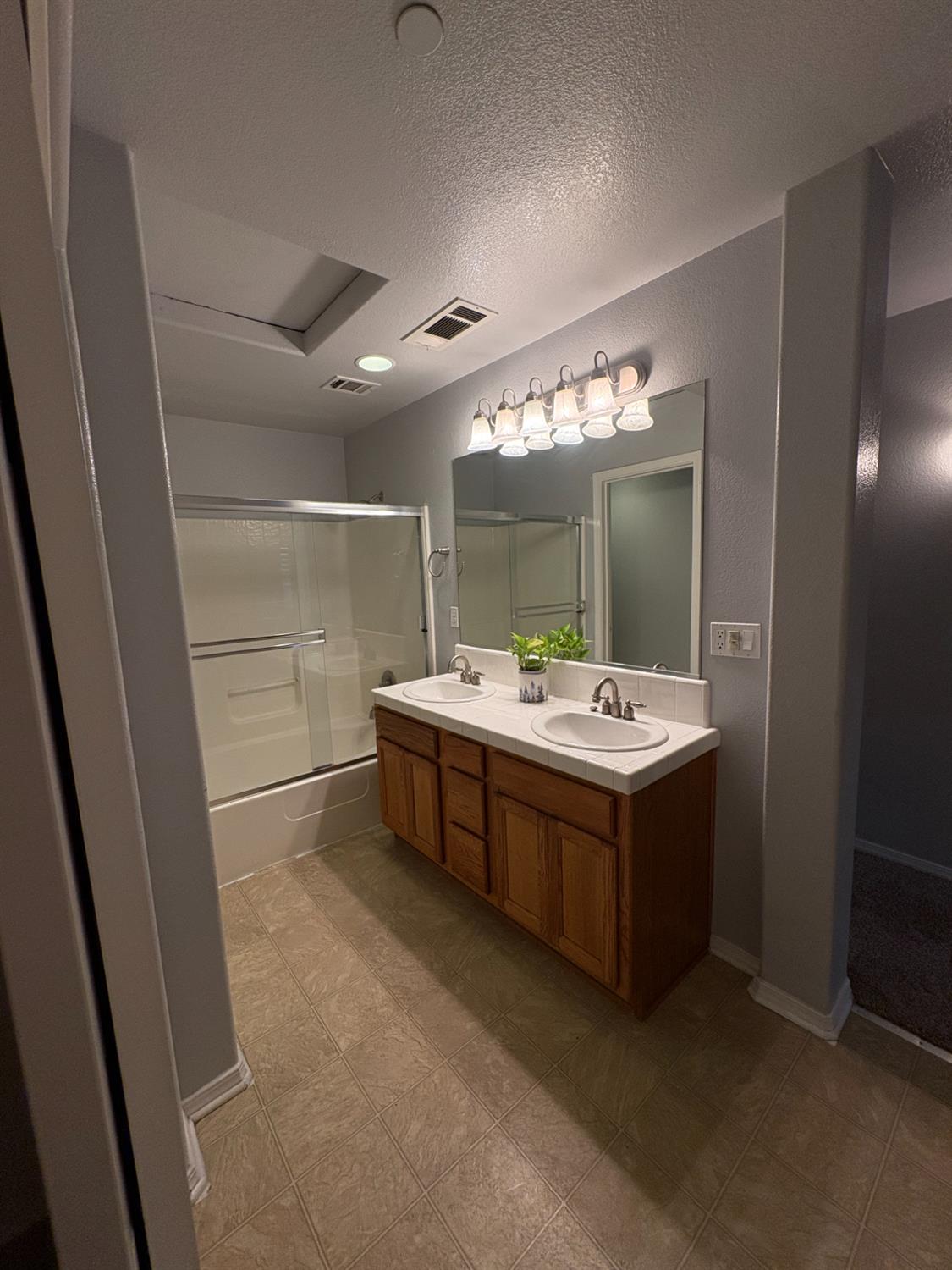 1128 W W. Walter Ave #64, Fowler, CA 93625