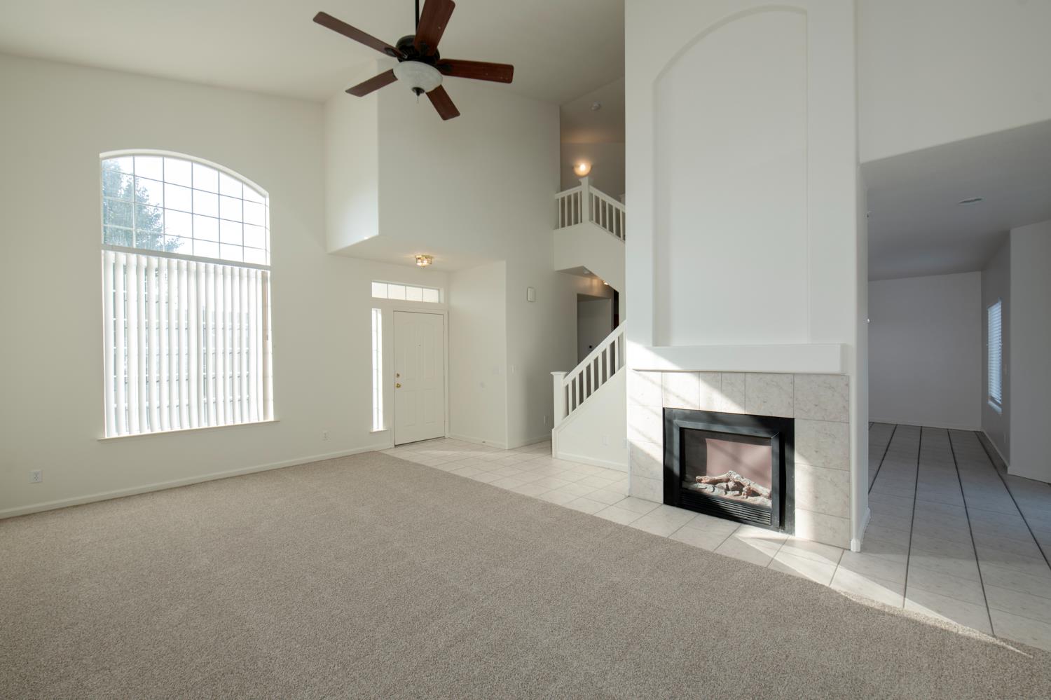 2356 E Carter Ave, Fresno, CA 93730