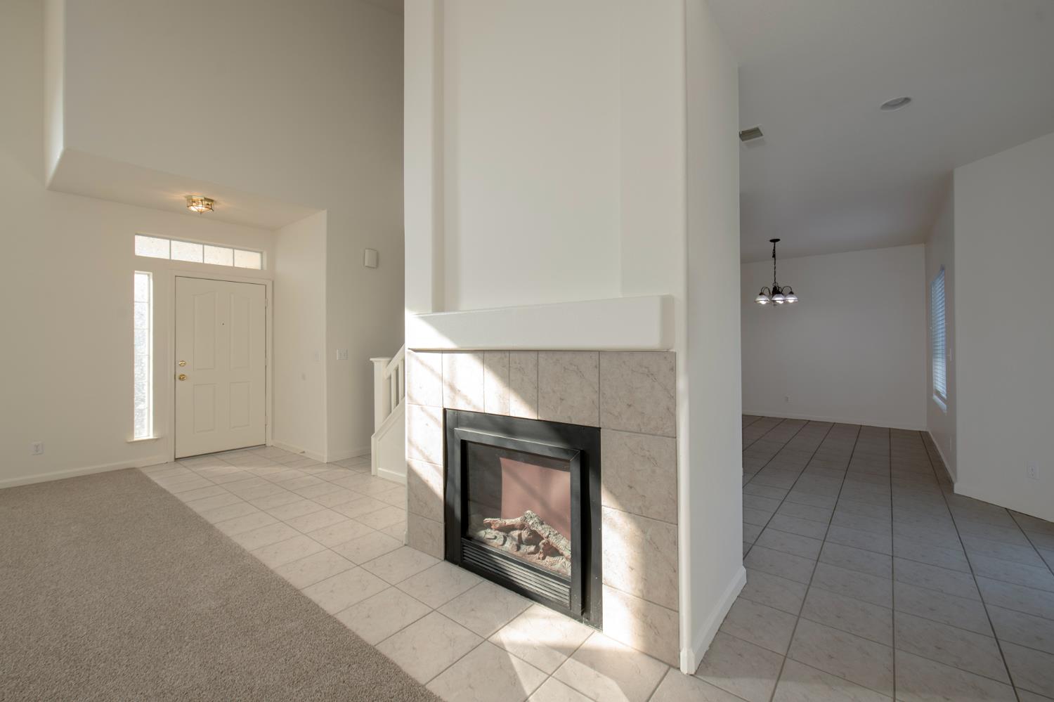 2356 E Carter Ave, Fresno, CA 93730