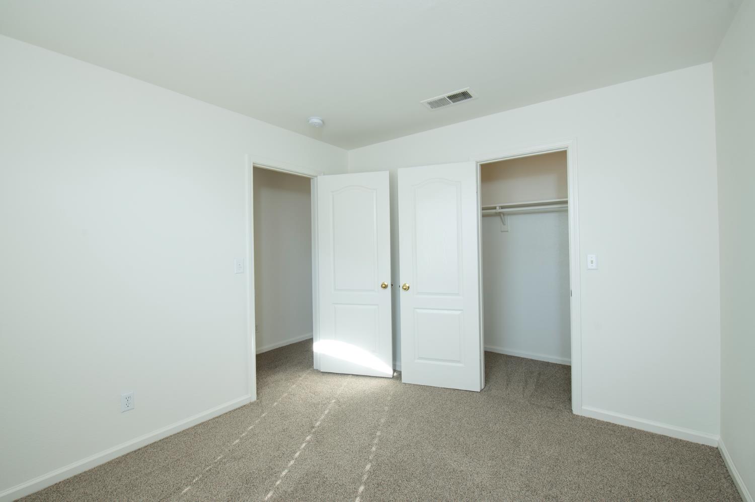 2356 E Carter Ave, Fresno, CA 93730