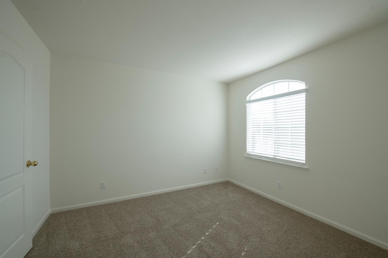 2356 E Carter Ave, Fresno, CA 93730