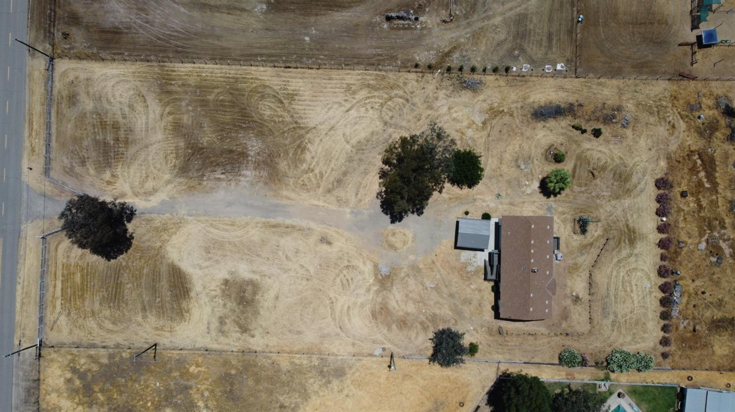 15758 Mark Rd, Madera, CA 93636