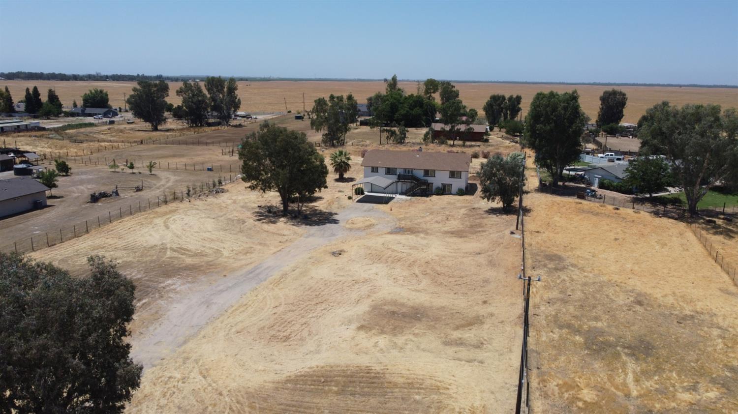 15758 Mark Rd, Madera, CA 93636