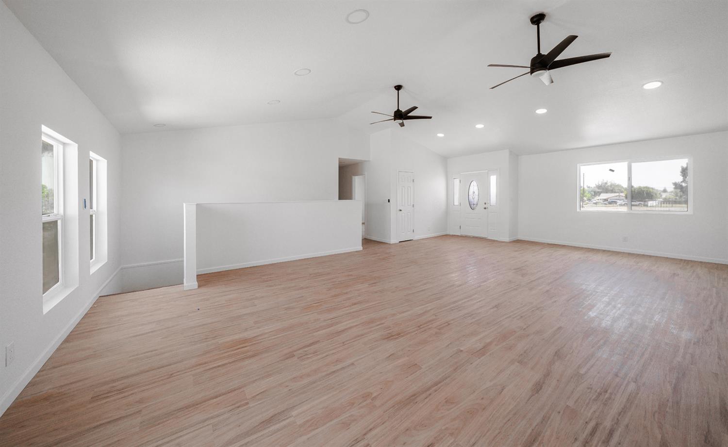 15758 Mark Rd, Madera, CA 93636