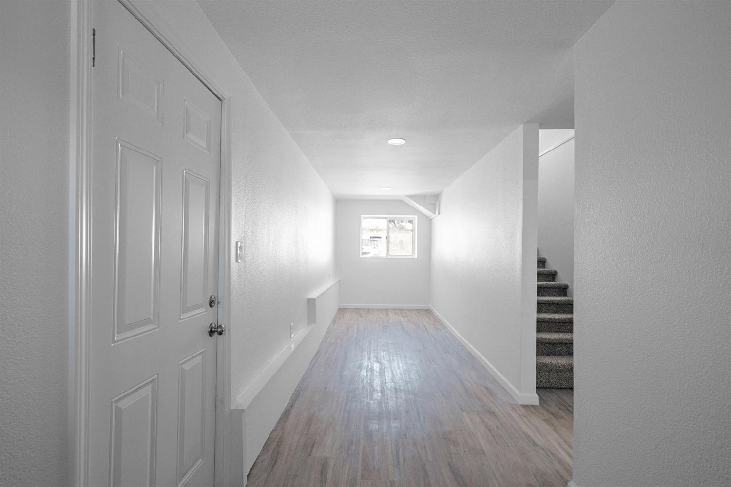 15758 Mark Rd, Madera, CA 93636