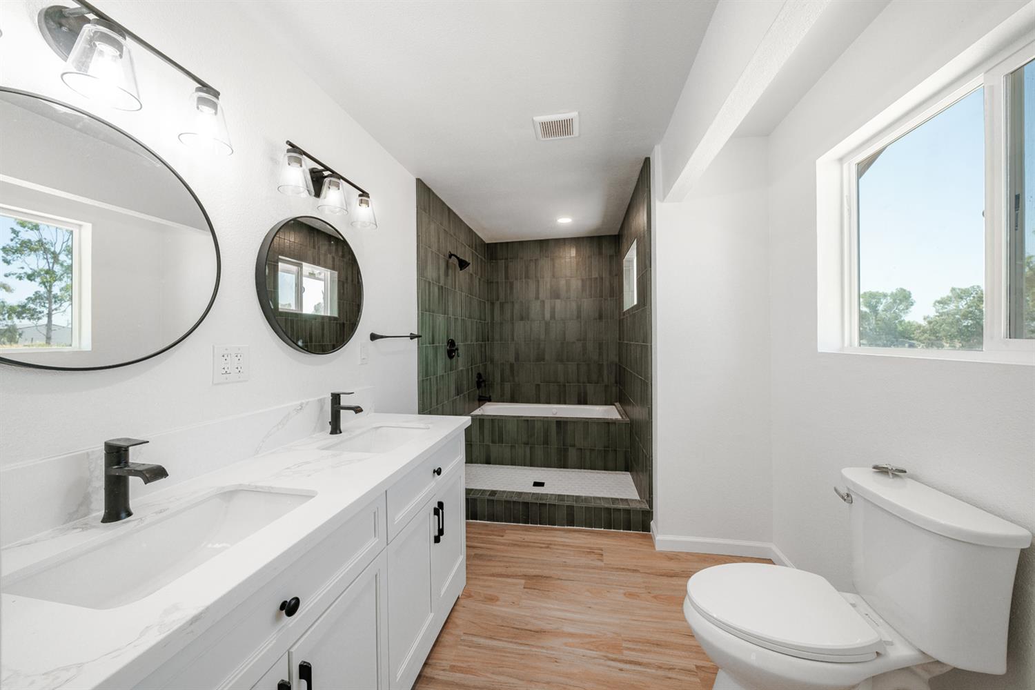 15758 Mark Rd, Madera, CA 93636