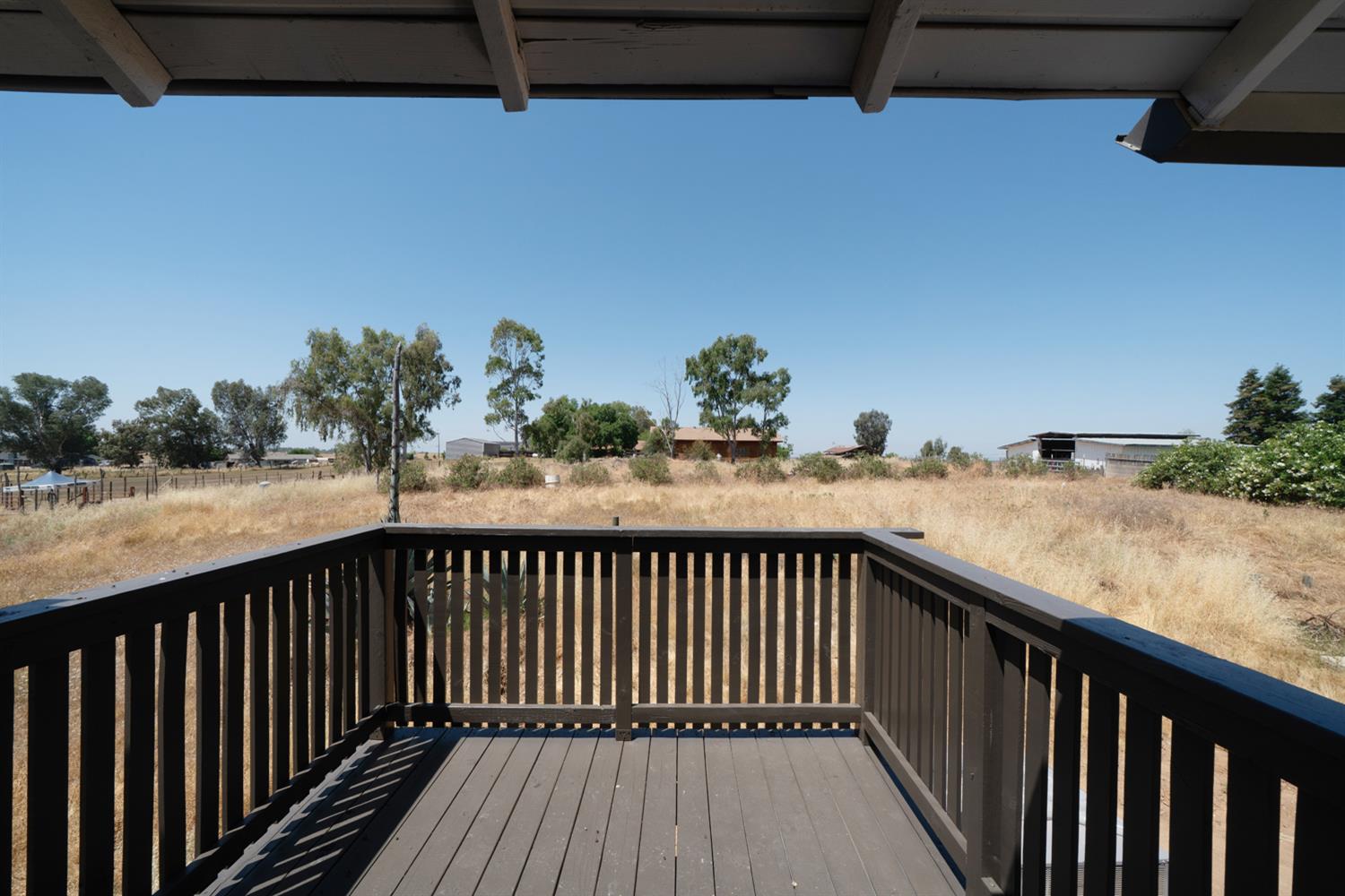 15758 Mark Rd, Madera, CA 93636