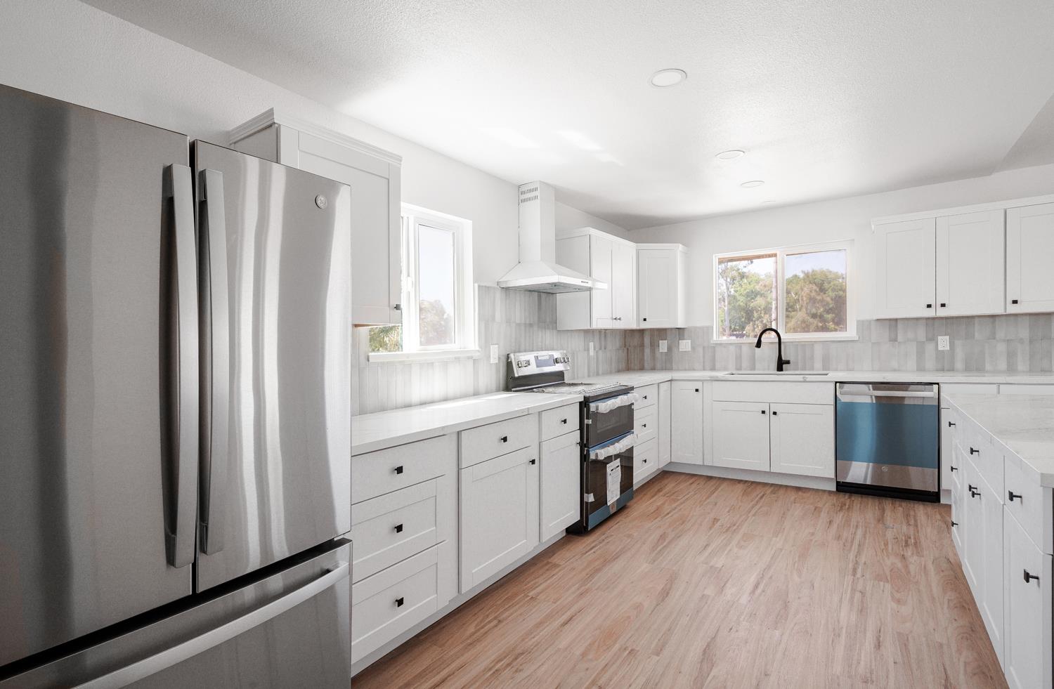 15758 Mark Rd, Madera, CA 93636