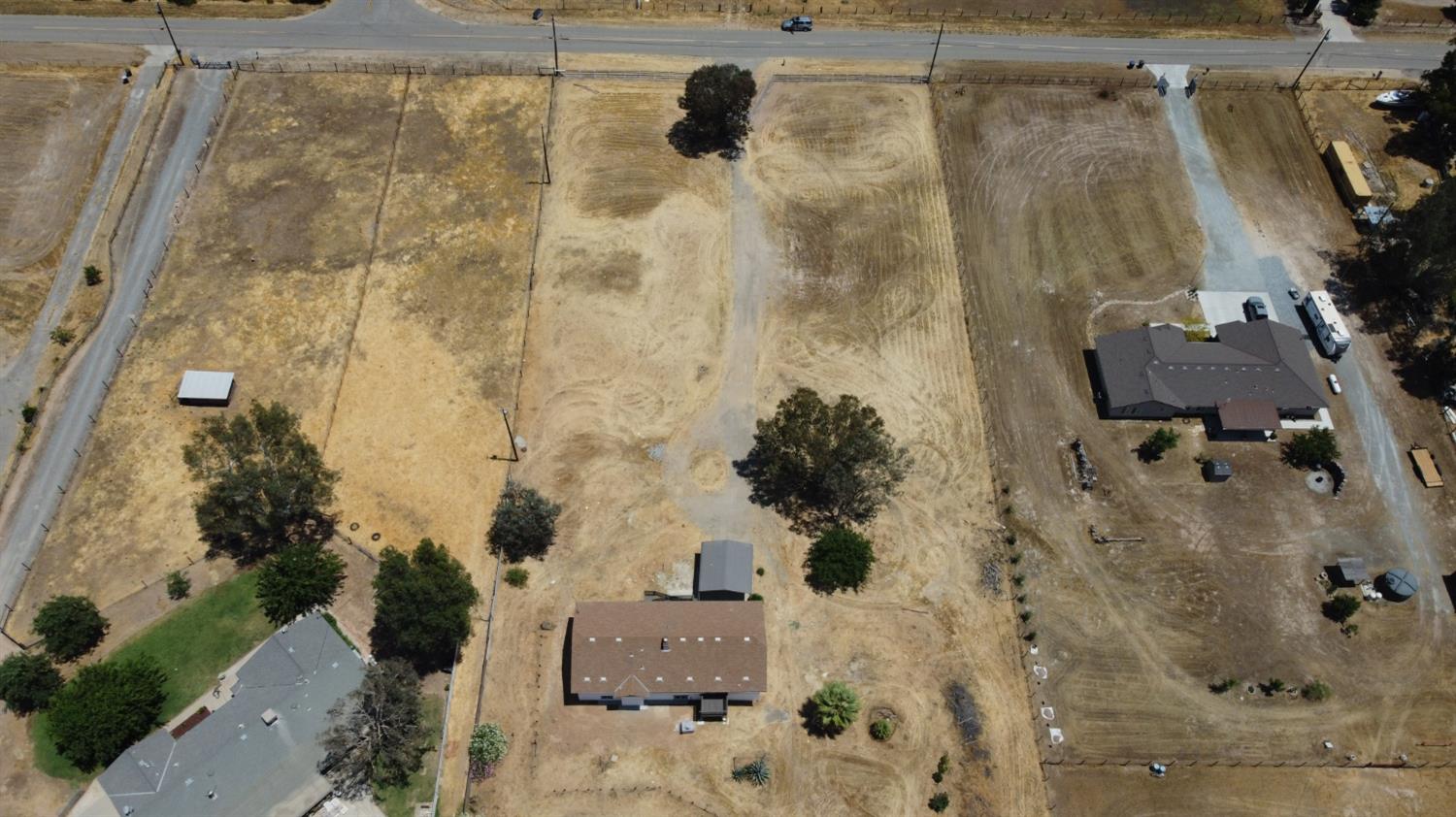 15758 Mark Rd, Madera, CA 93636