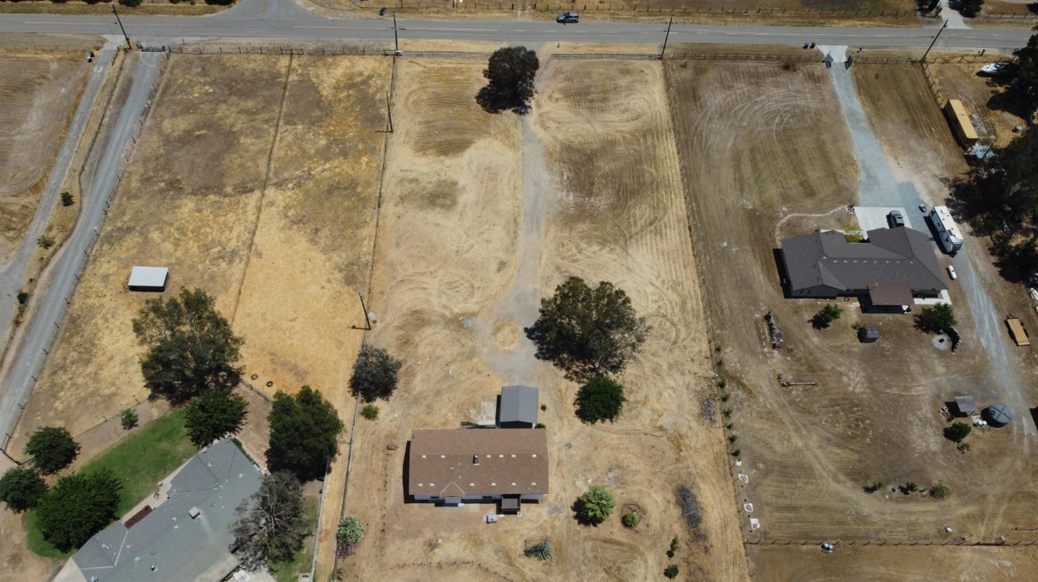 15758 Mark Rd, Madera, CA 93636