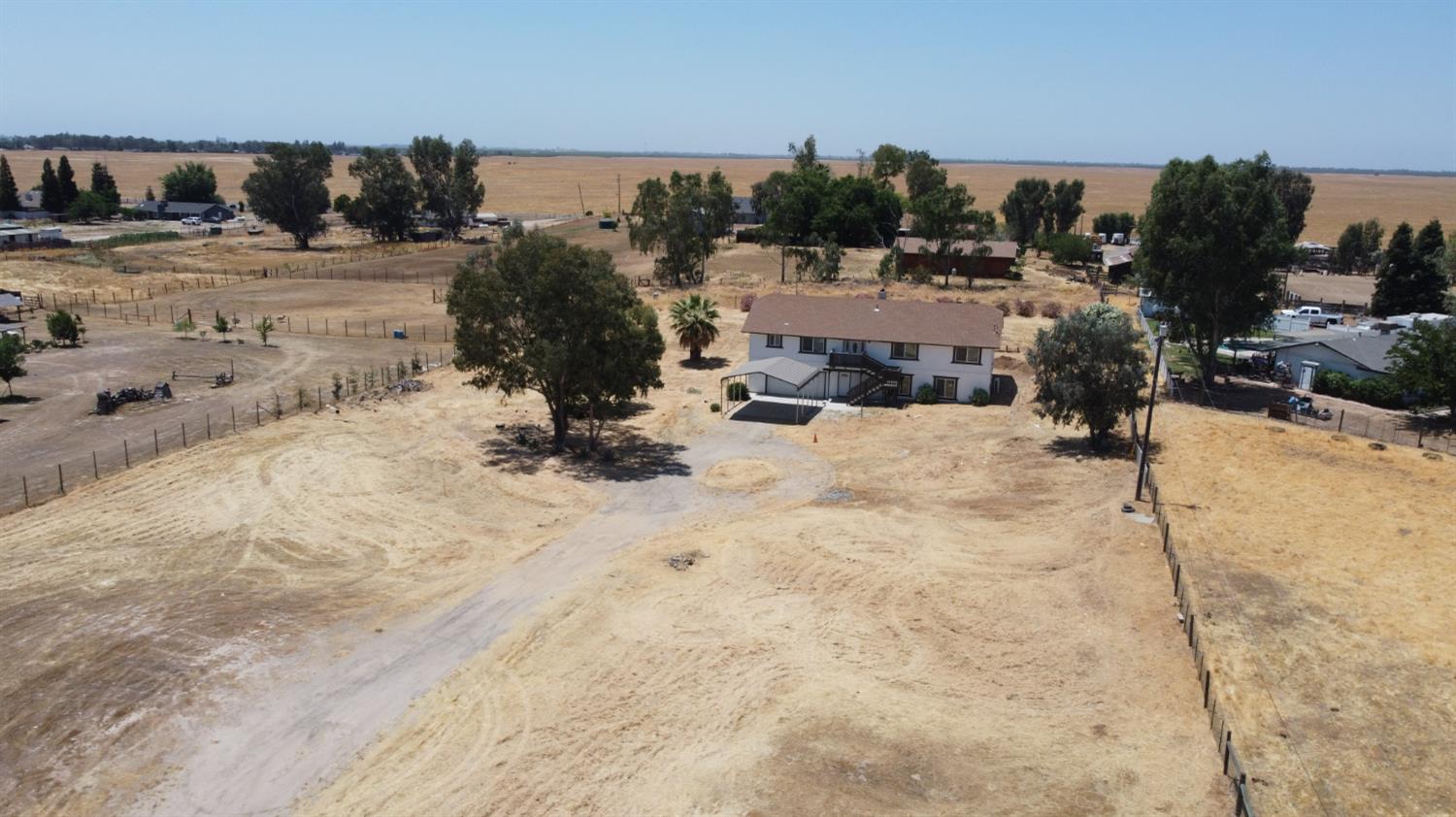 15758 Mark Rd, Madera, CA 93636