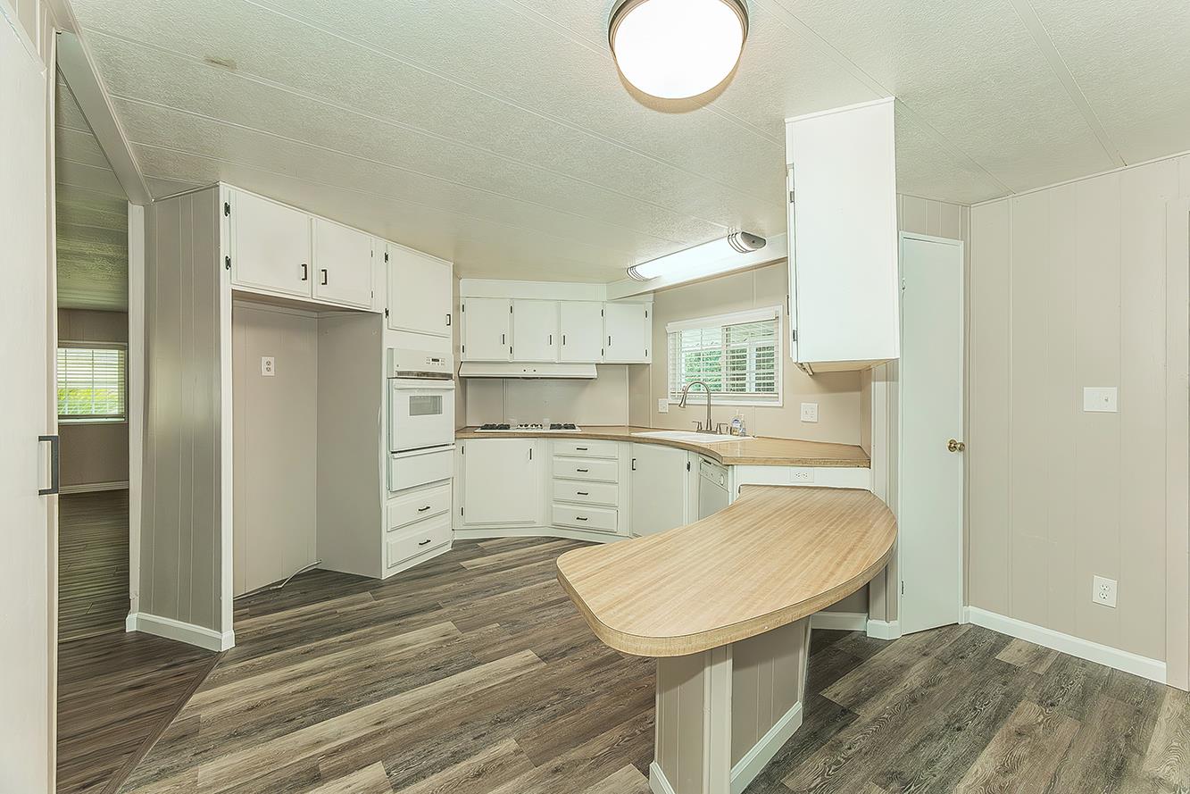 371 Bethel Ave ##74, Sanger, CA 93657