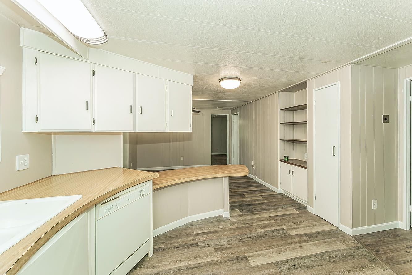 371 Bethel Ave ##74, Sanger, CA 93657