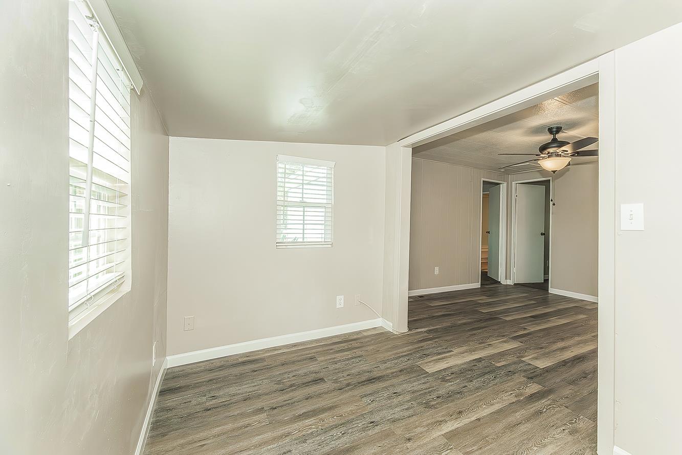 371 Bethel Ave ##74, Sanger, CA 93657