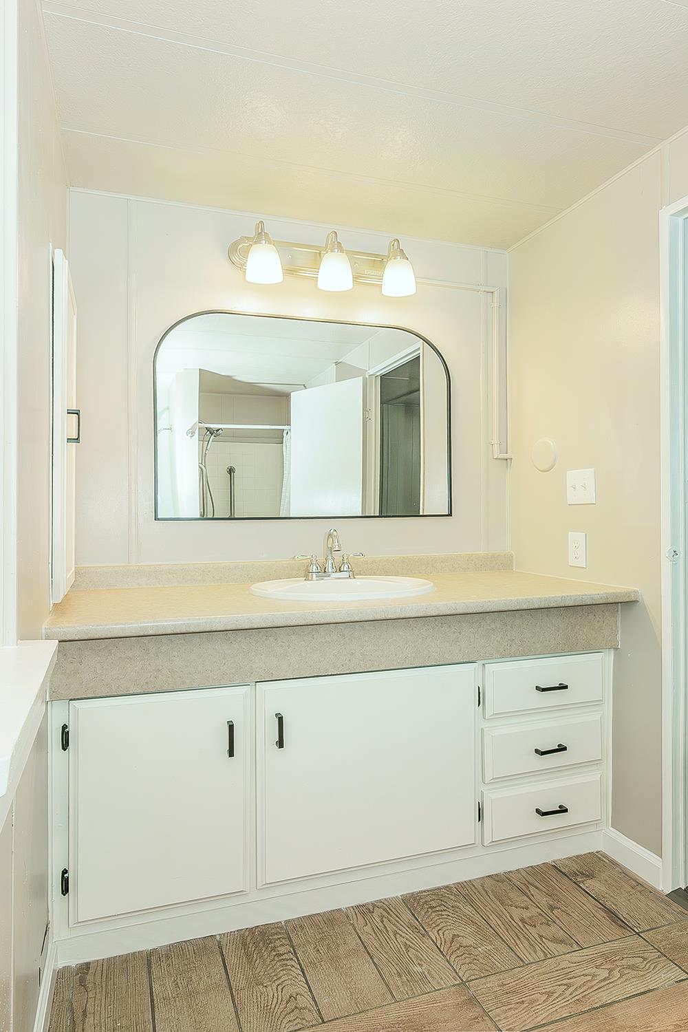 371 Bethel Ave ##74, Sanger, CA 93657