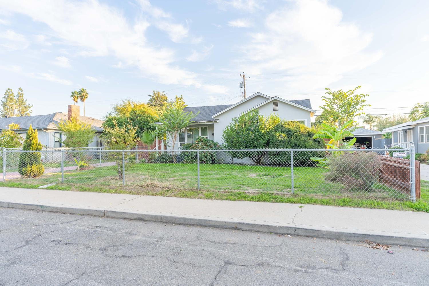 3824 Arden Dr S, Fresno, CA 93703