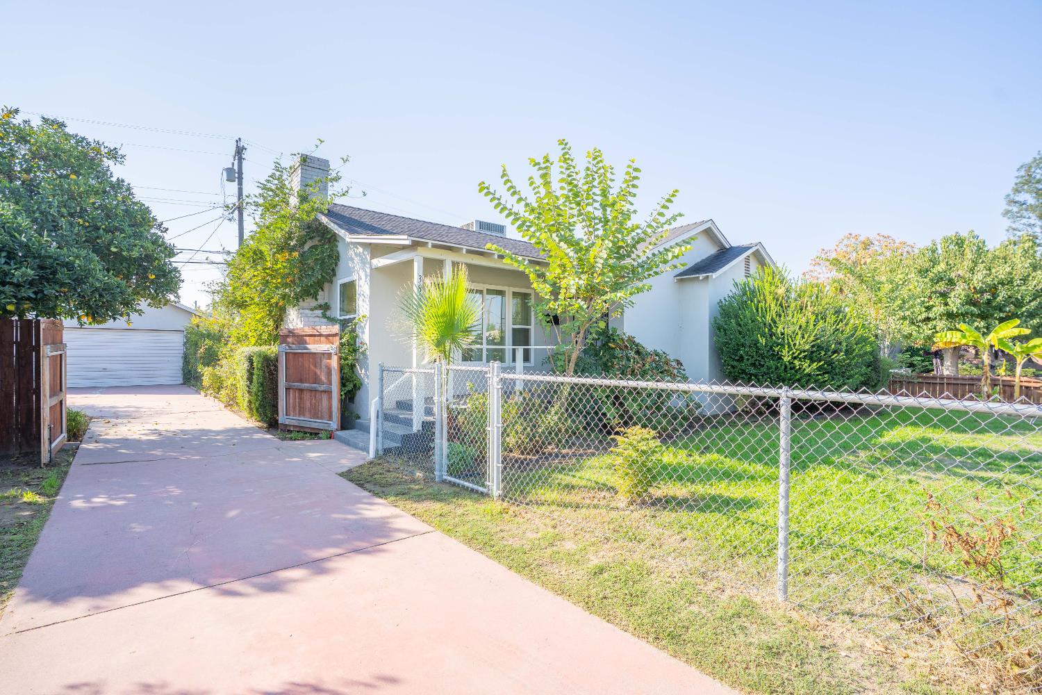 3824 Arden Dr S, Fresno, CA 93703