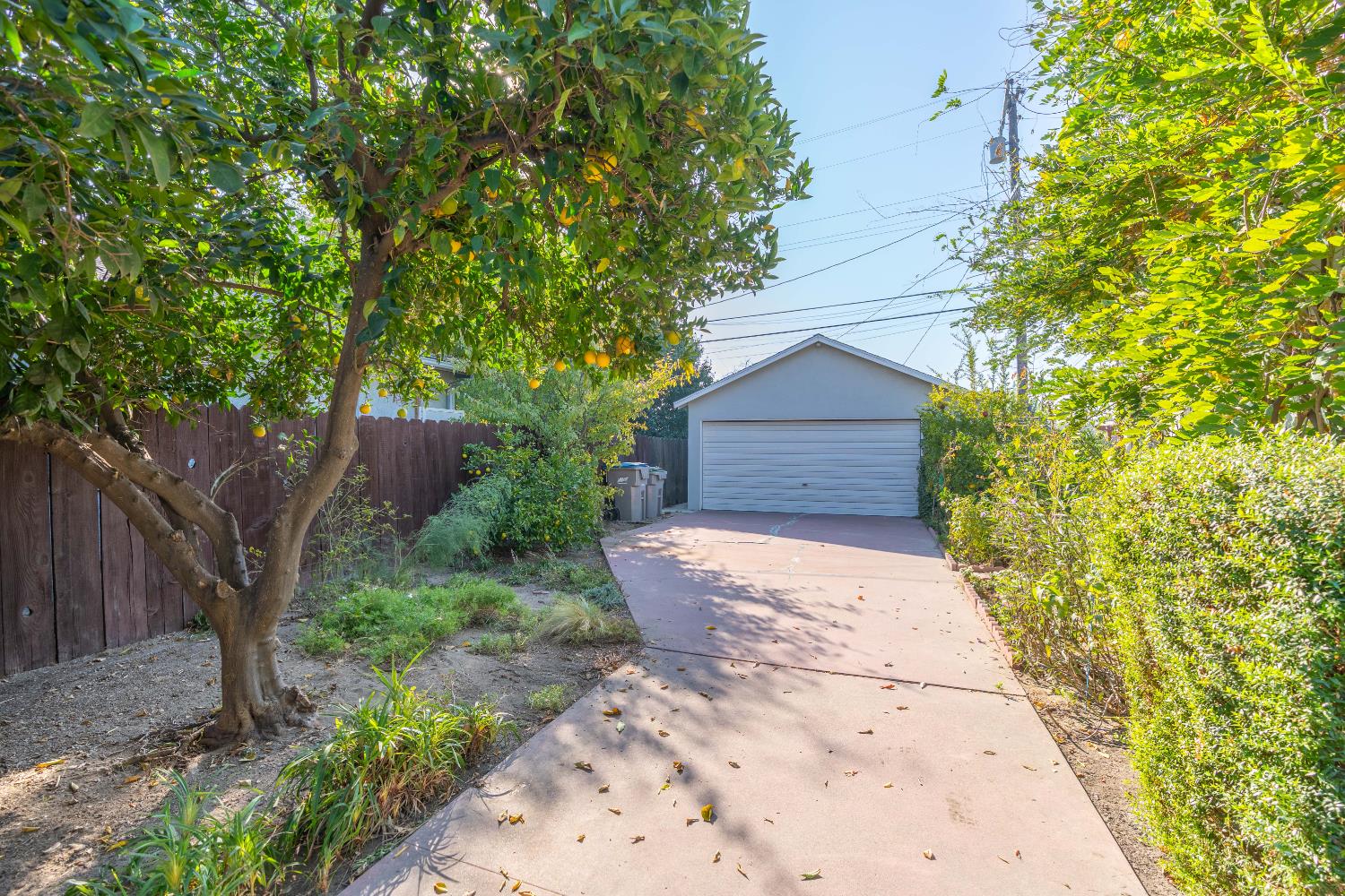 3824 Arden Dr S, Fresno, CA 93703