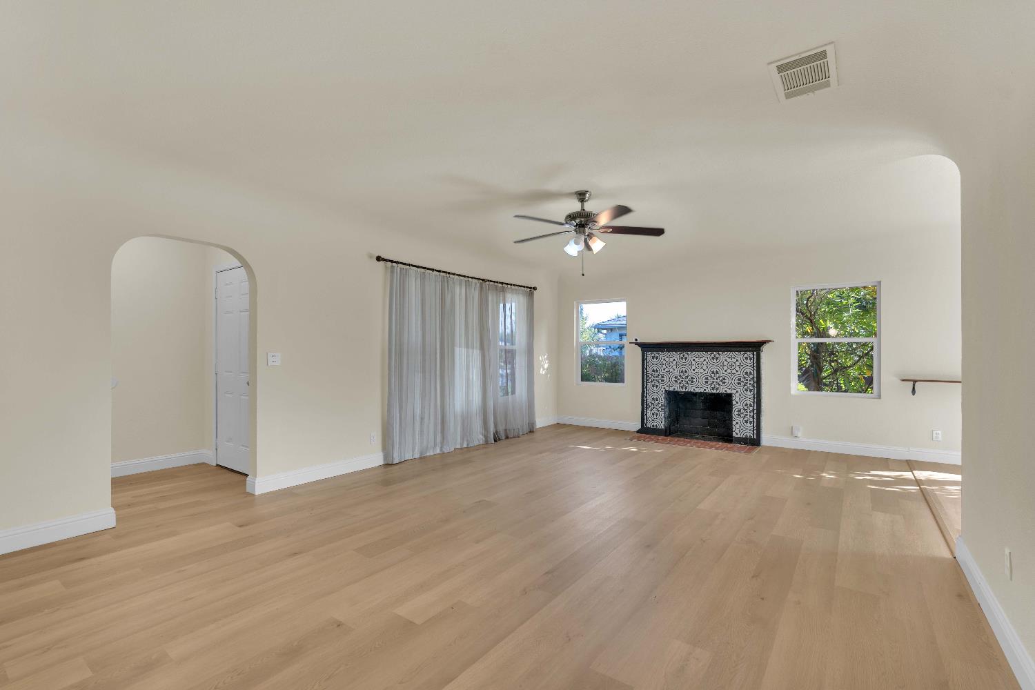 3824 Arden Dr S, Fresno, CA 93703