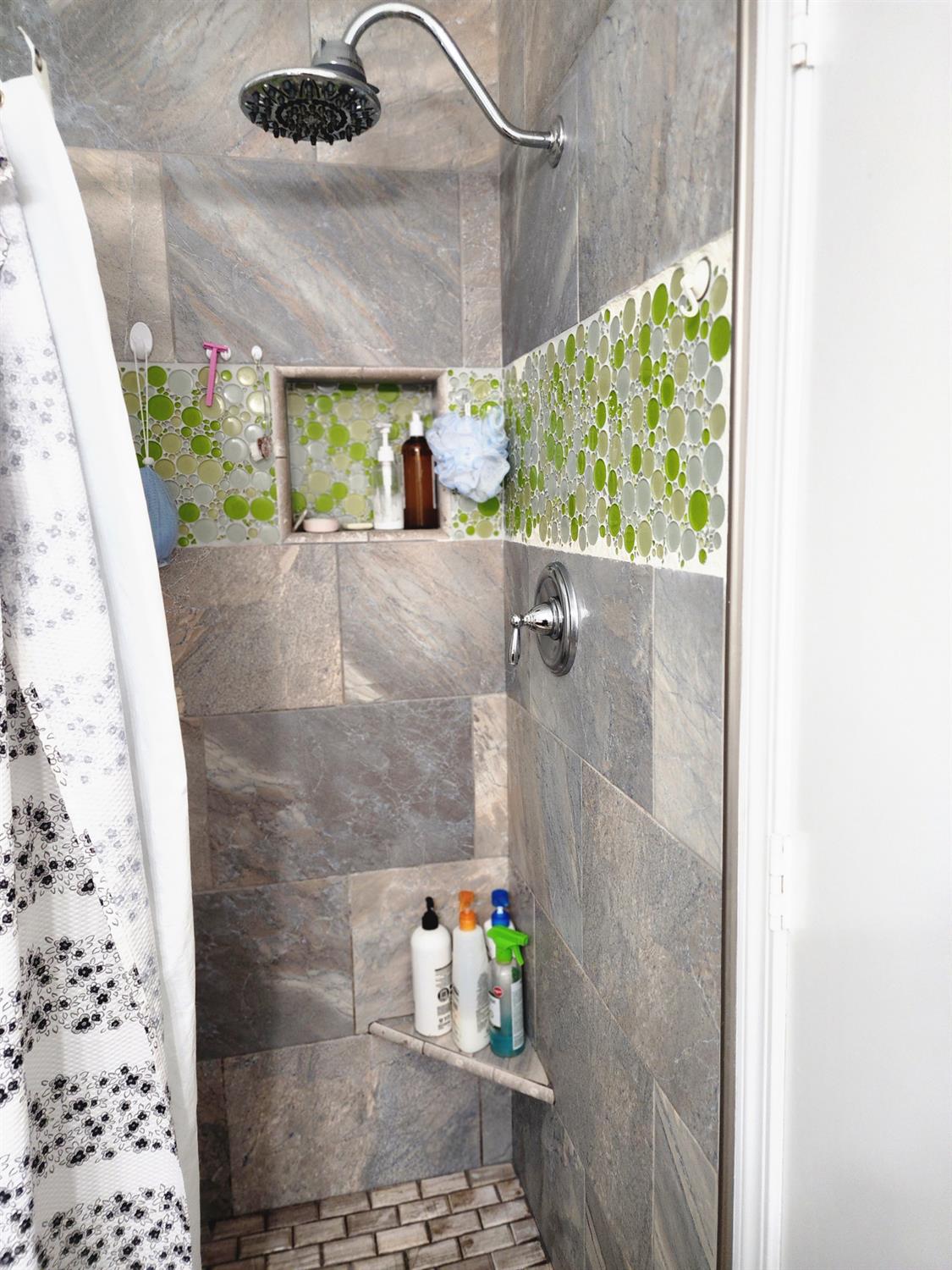 3801 E Mckenzie Ave, Fresno, CA 93702