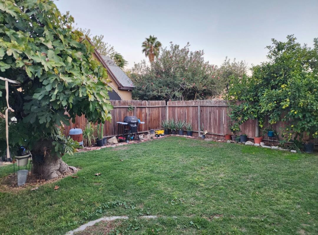 3801 E Mckenzie Ave, Fresno, CA 93702