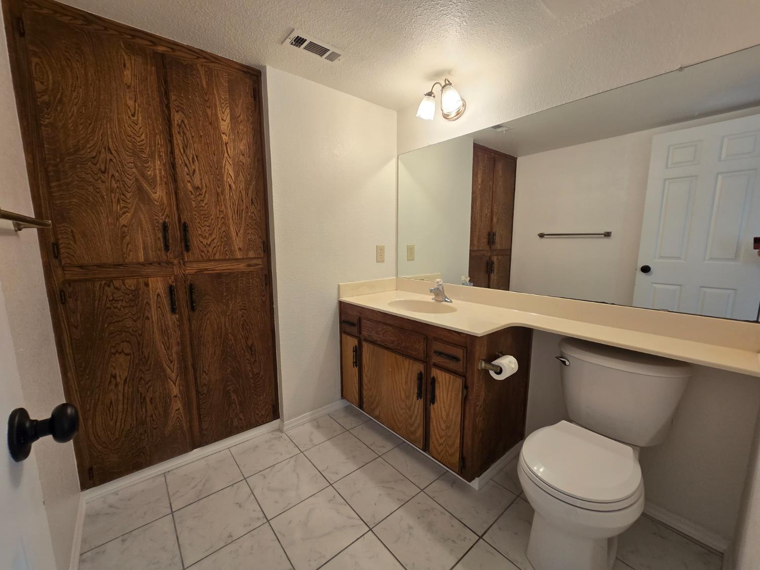 1416 Plymouth Rock Way, Clovis, CA 93612