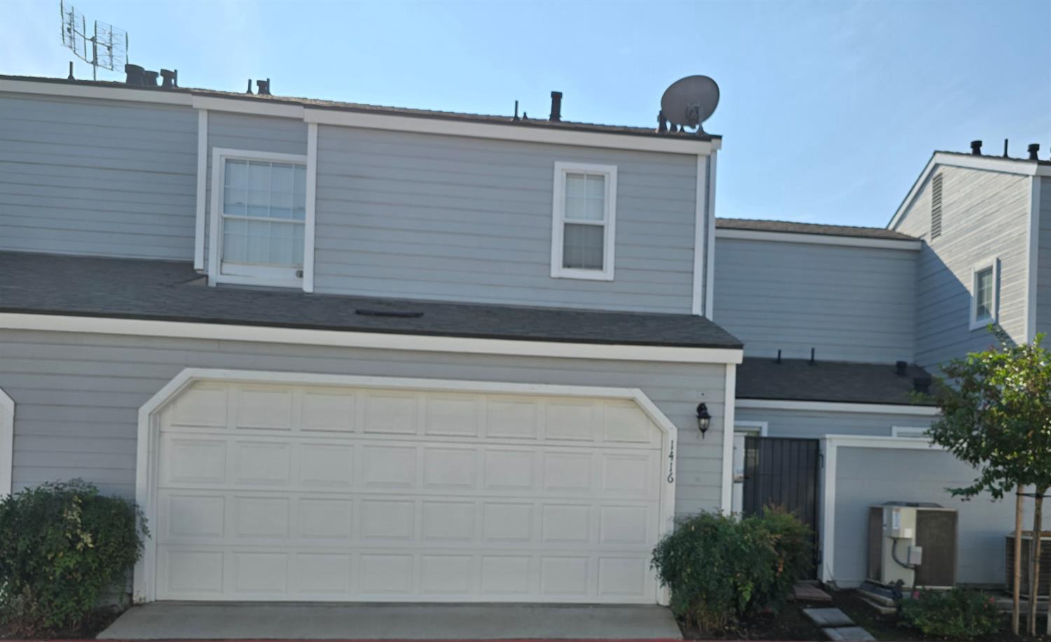 1416 Plymouth Rock Way, Clovis, CA 93612