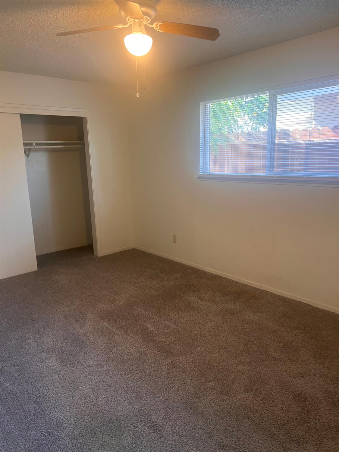 1419 W Chennault Ave, Fresno, CA 93711