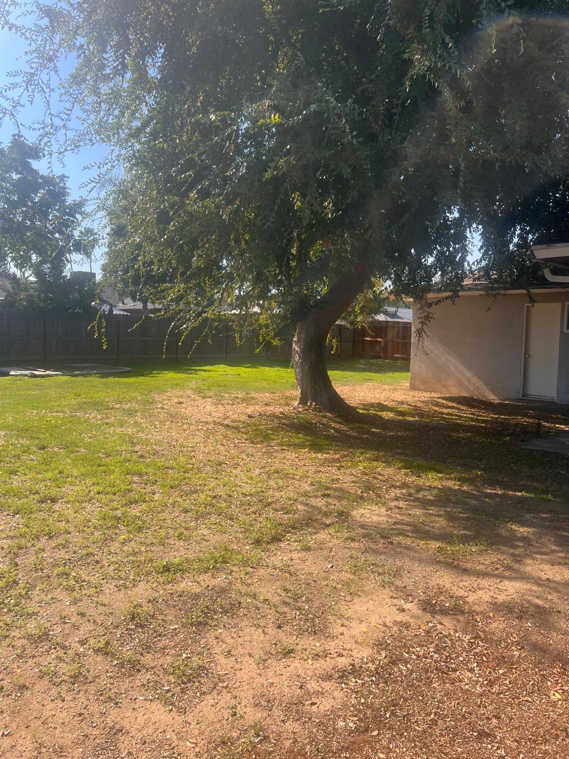 1419 W Chennault Ave, Fresno, CA 93711