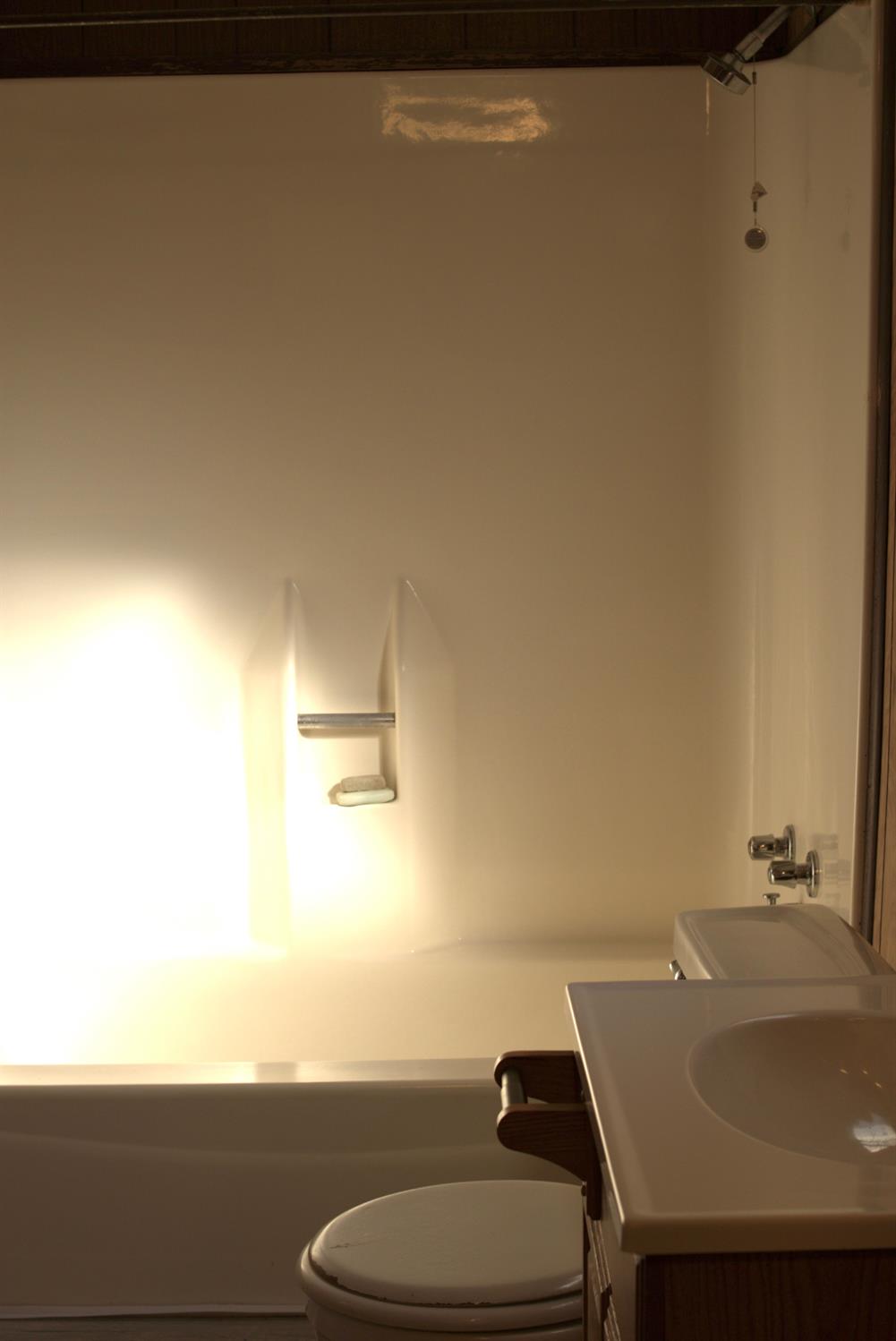 5812 E Midwick Lane, Fresno, CA 93727