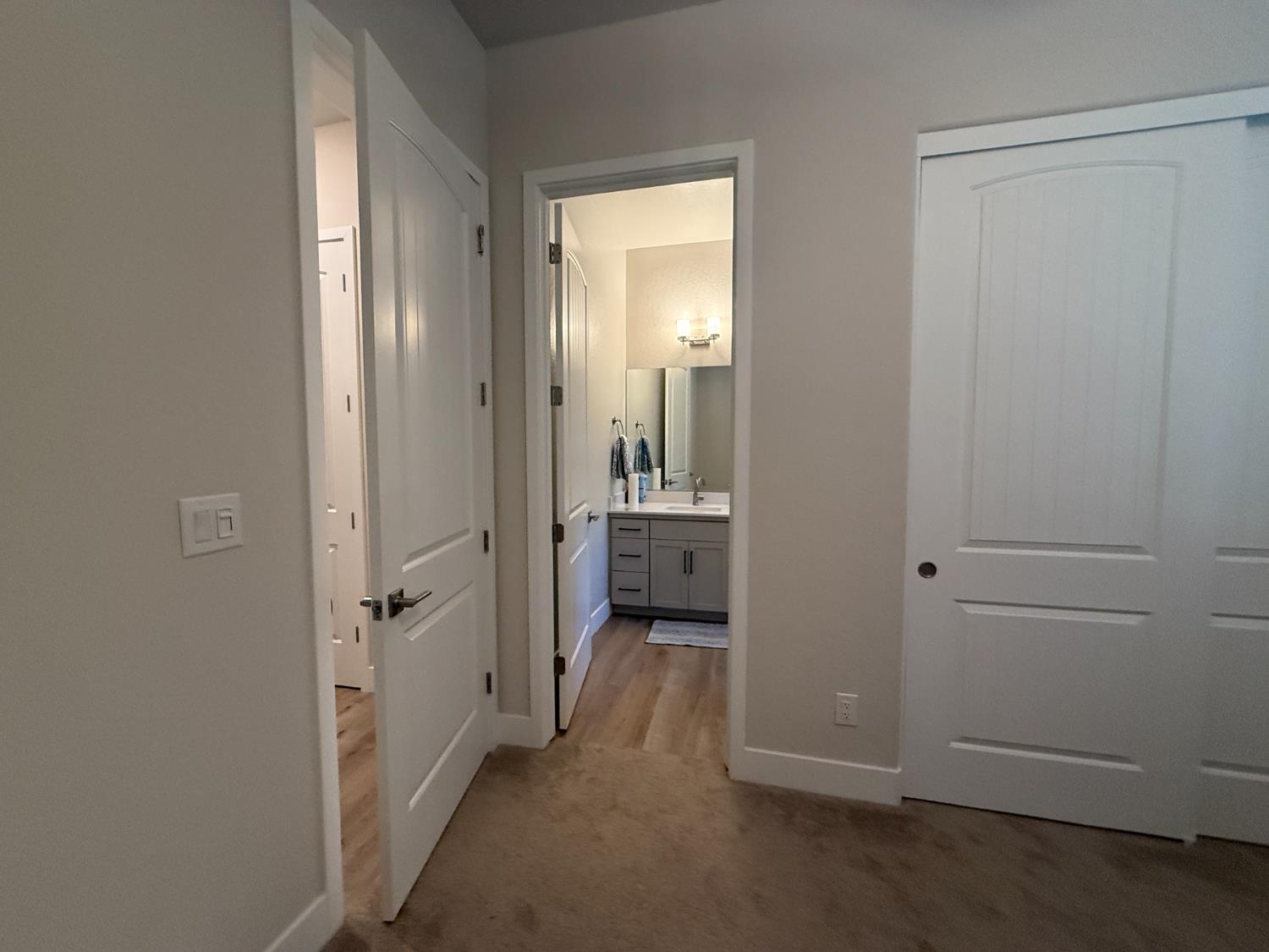 6402 E Millie Dr, Fresno, CA 93727