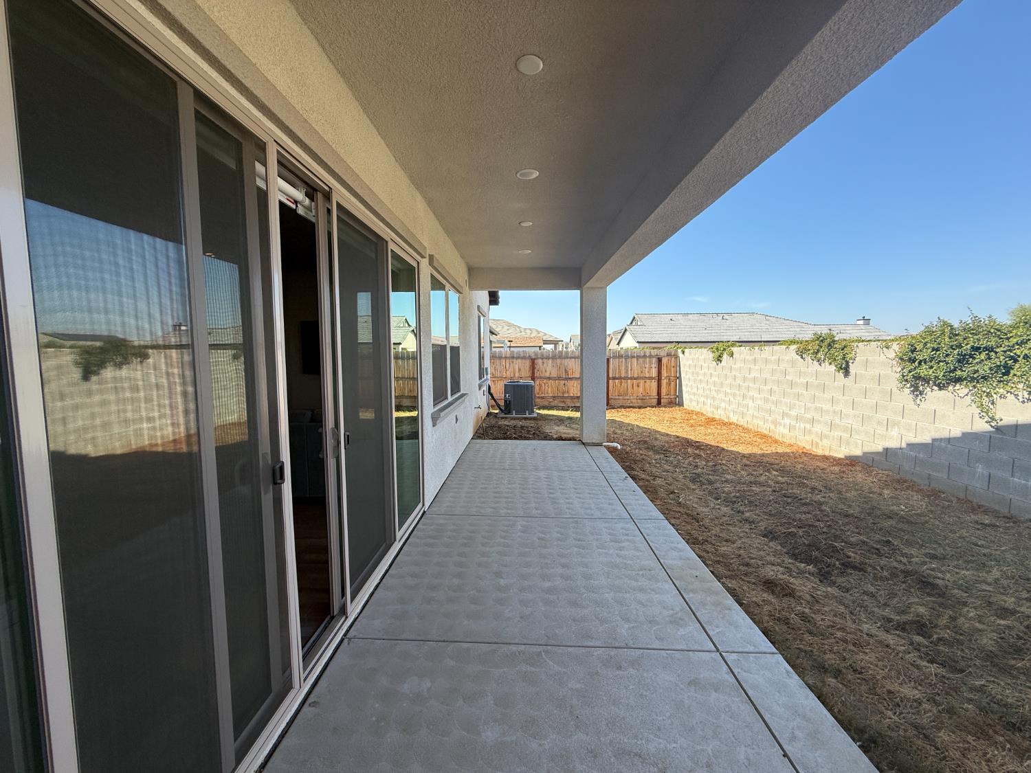 6402 E Millie Dr, Fresno, CA 93727