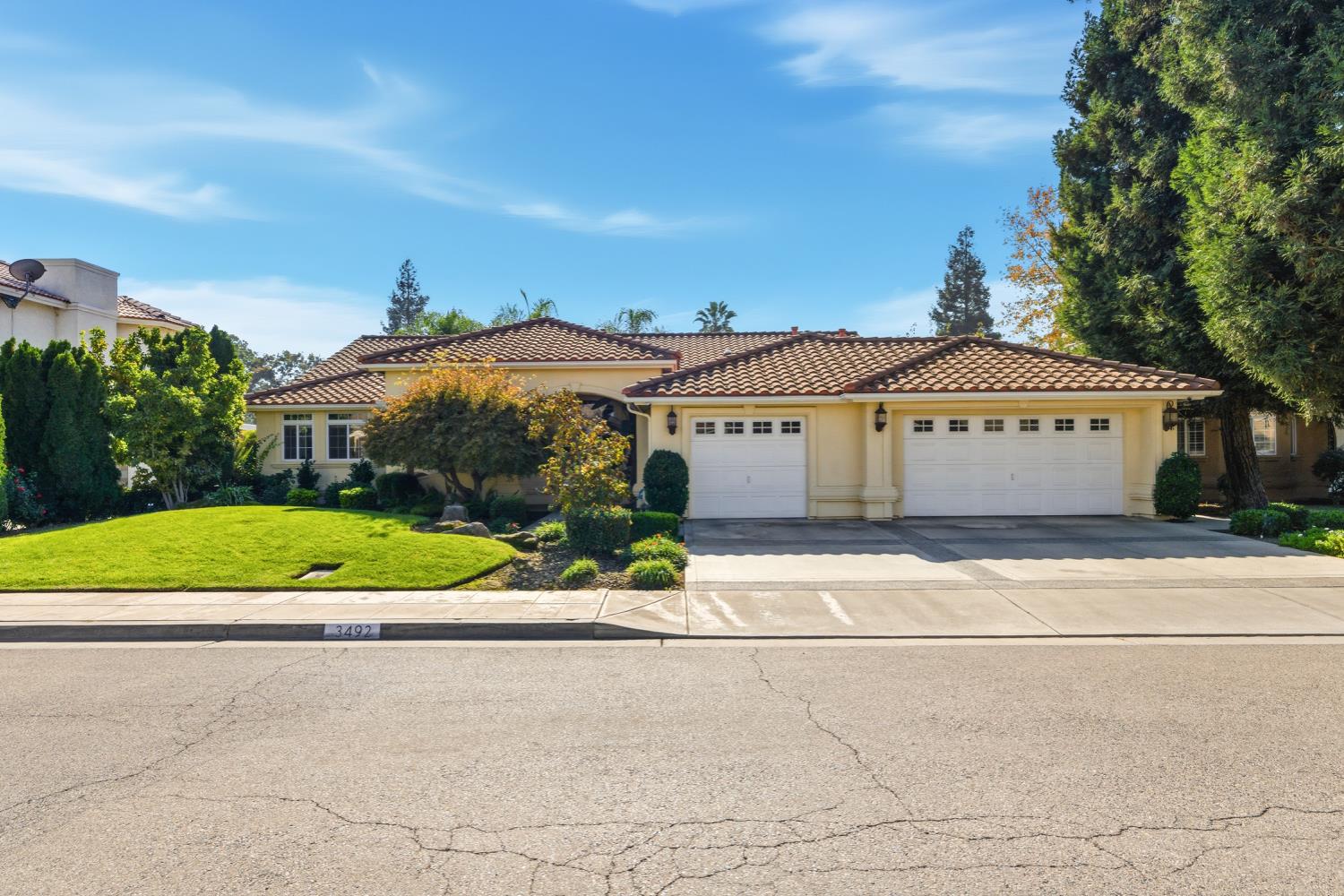 3492 Tragon St, Madera, CA 93637