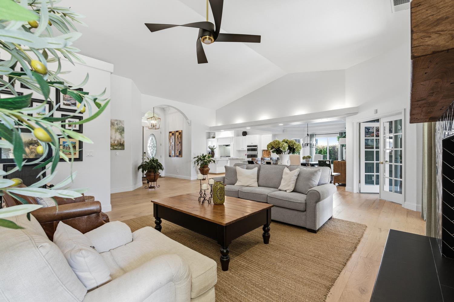 3492 Tragon St, Madera, CA 93637