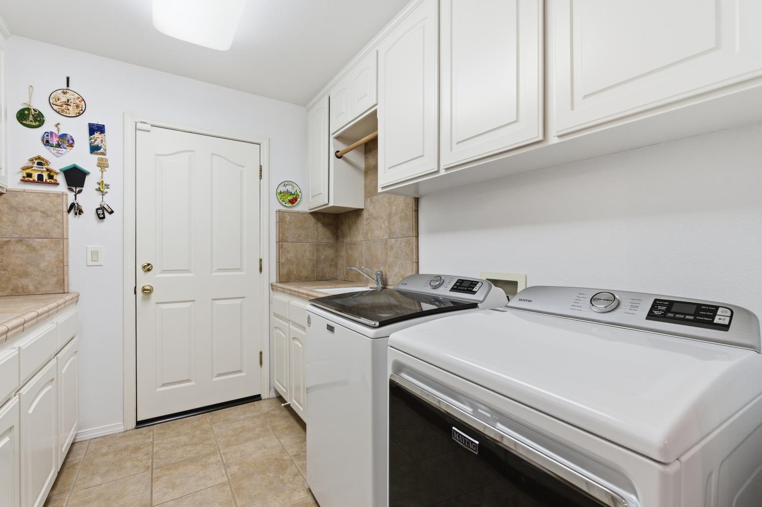 3492 Tragon St, Madera, CA 93637