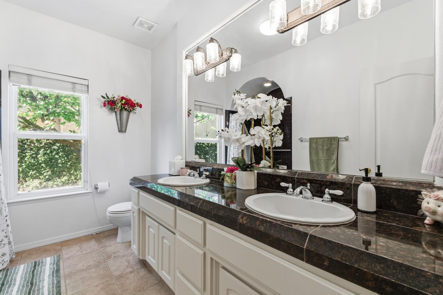 3492 Tragon St, Madera, CA 93637