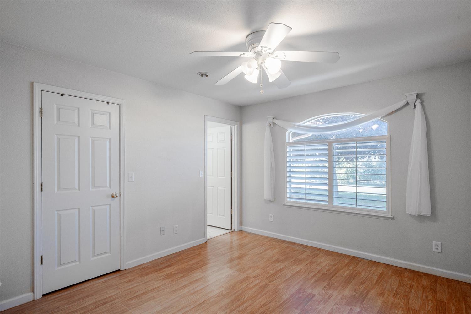 16861 Paula Rd, Madera, CA 93636