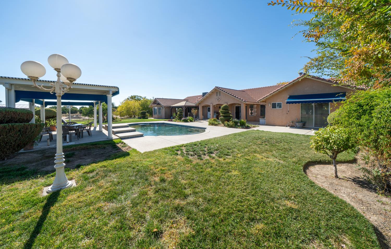 16861 Paula Rd, Madera, CA 93636