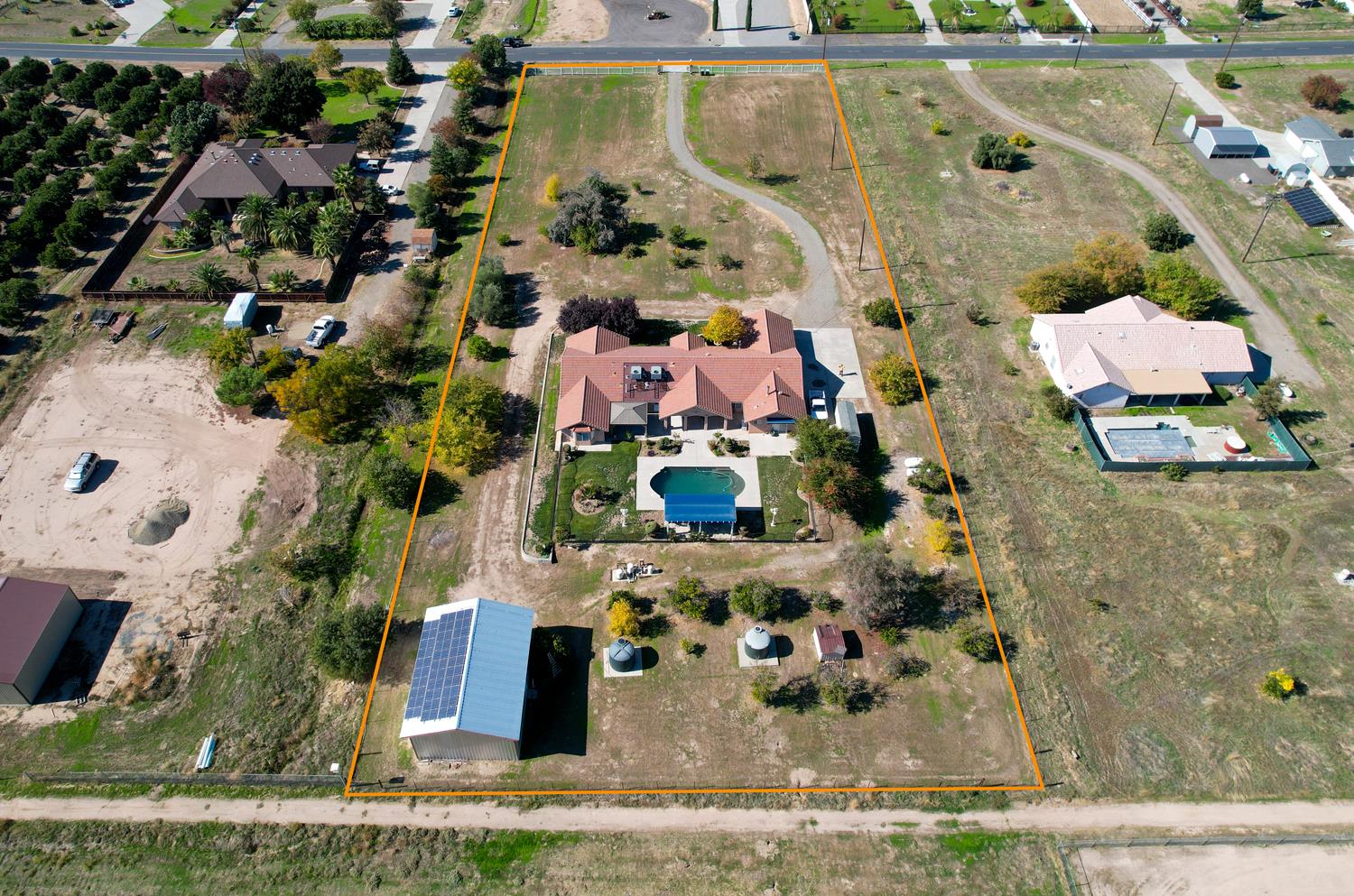 16861 Paula Rd, Madera, CA 93636